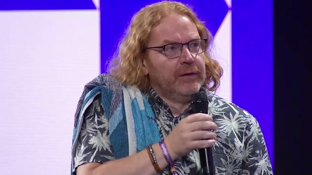 Supporting developers with a comprehensive online platform