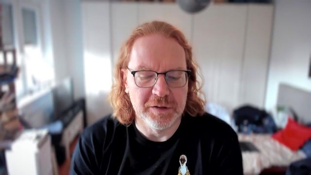 Why the web persists despite the decline of traditional search