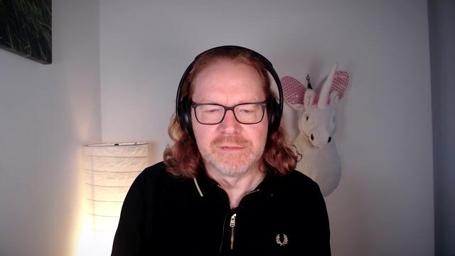 Fact-checking headlines on EVs, charging, and Musk's tweets