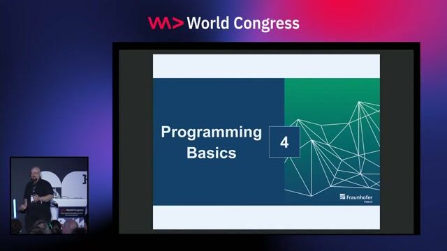 How to program quantum computers using circuit models