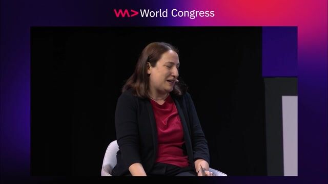 The integrated AI experience: A New Paradigm in an Agentic World thumbnail