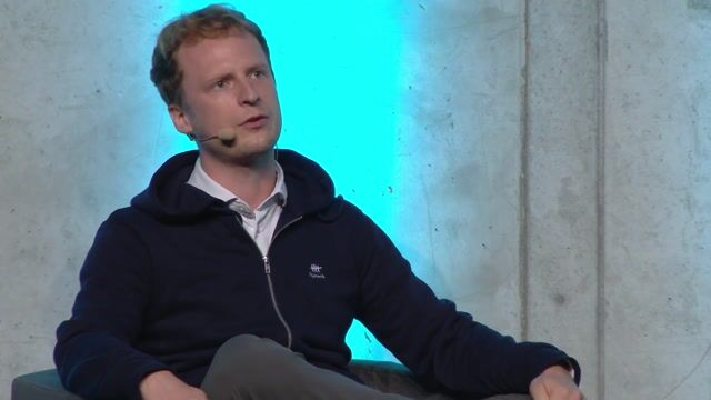 Techies vs. Suits: Decoding the Distinct Paths to Startup Success in Europe and the US thumbnail