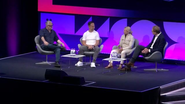 AI in Action: Real Use Cases with Real Impact - Hanna Hennig, Michael Ameling, Tobias Regenfuss
