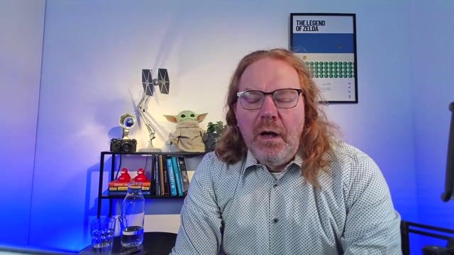 Comparing proprietary Gemini and open Gemma models