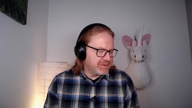 Debating the reality of an Apple AI pin and crypto rewards