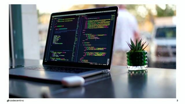 Enjoying SQL data pipelines with dbt