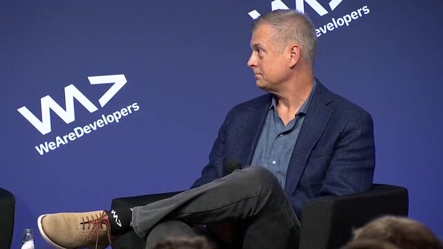 Adopting new leadership mindsets for a fast-changing AI world