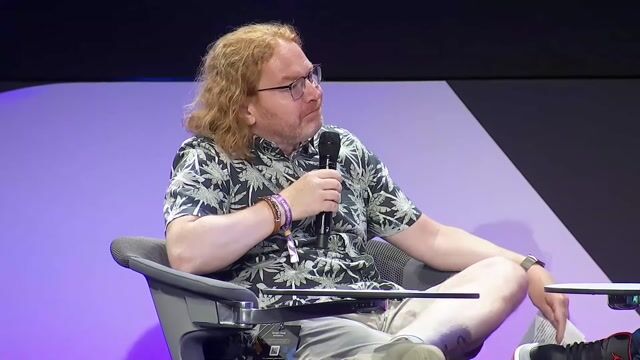 Viewing blockchain as another operating system for developers